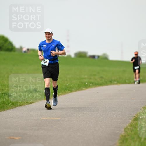 10.05.2026 - 8. Wedeler Halbmarathon Dr. Thomas Lammeyer http://msf.ph/oto/9702374 10.05.2026 11:47:10 Laufen 523 meine-sportfotos.de