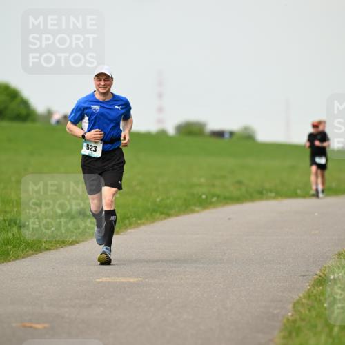 10.05.2026 - 8. Wedeler Halbmarathon Dr. Thomas Lammeyer http://msf.ph/oto/9702377 10.05.2026 11:47:10 Laufen 523 meine-sportfotos.de