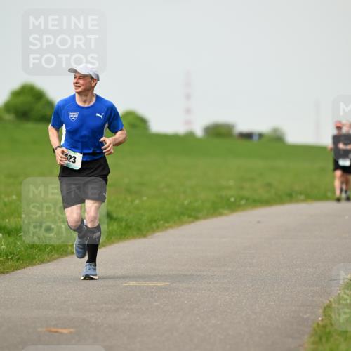 10.05.2026 - 8. Wedeler Halbmarathon Dr. Thomas Lammeyer http://msf.ph/oto/9702381 10.05.2026 11:47:11 Laufen 523 meine-sportfotos.de