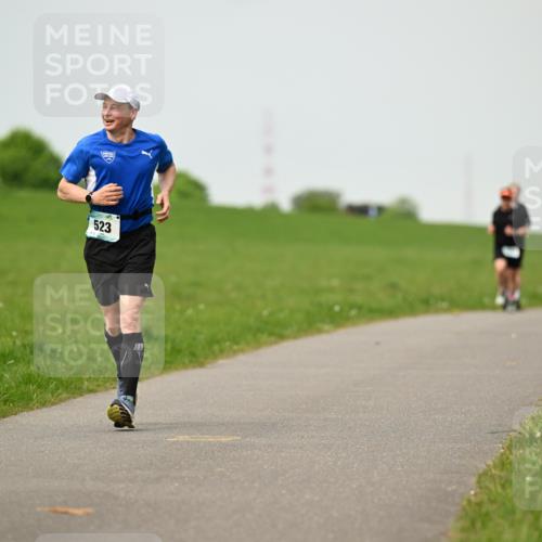 10.05.2026 - 8. Wedeler Halbmarathon Dr. Thomas Lammeyer http://msf.ph/oto/9702382 10.05.2026 11:47:11 Laufen 523 meine-sportfotos.de