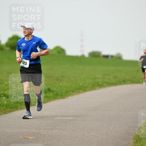 10.05.2026 - 8. Wedeler Halbmarathon Dr. Thomas Lammeyer http://msf.ph/oto/9702385 10.05.2026 11:47:11 Laufen 523 meine-sportfotos.de