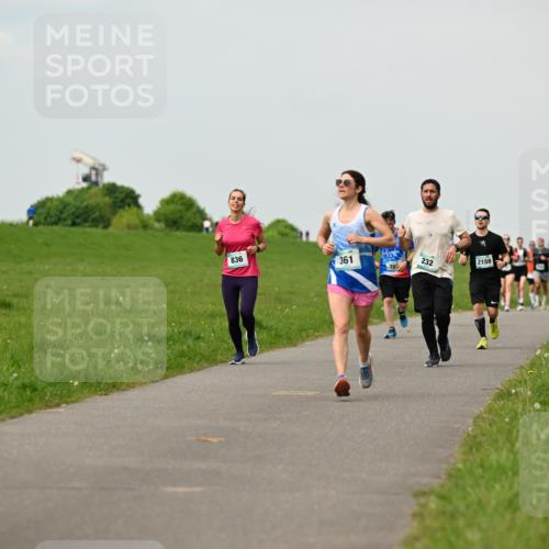 10.05.2026 - 8. Wedeler Halbmarathon Dr. Thomas Lammeyer http://msf.ph/oto/9702444 10.05.2026 11:47:31 Laufen 836, 361, 232, 2159 meine-sportfotos.de