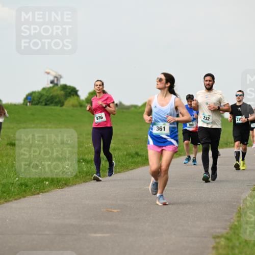 10.05.2026 - 8. Wedeler Halbmarathon Dr. Thomas Lammeyer http://msf.ph/oto/9702453 10.05.2026 11:47:33 Laufen 836, 361, 700, 232 meine-sportfotos.de
