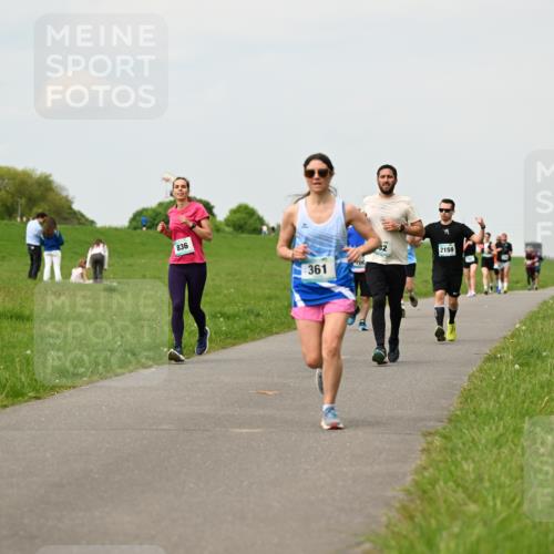 10.05.2026 - 8. Wedeler Halbmarathon Dr. Thomas Lammeyer http://msf.ph/oto/9702461 10.05.2026 11:47:34 Laufen 836, 361, 2159 meine-sportfotos.de