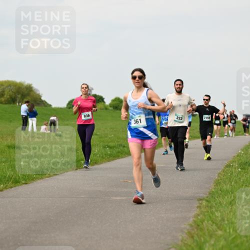 10.05.2026 - 8. Wedeler Halbmarathon Dr. Thomas Lammeyer http://msf.ph/oto/9702463 10.05.2026 11:47:34 Laufen 232, 2159, 361 meine-sportfotos.de