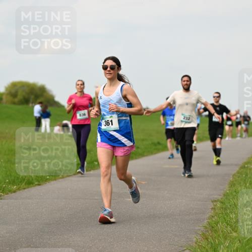 10.05.2026 - 8. Wedeler Halbmarathon Dr. Thomas Lammeyer http://msf.ph/oto/9702468 10.05.2026 11:47:35 Laufen 836, 361 meine-sportfotos.de