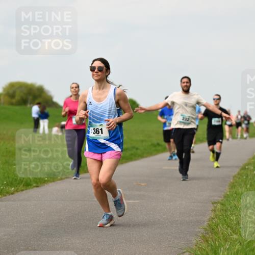 10.05.2026 - 8. Wedeler Halbmarathon Dr. Thomas Lammeyer http://msf.ph/oto/9702470 10.05.2026 11:47:35 Laufen 361, 232 meine-sportfotos.de