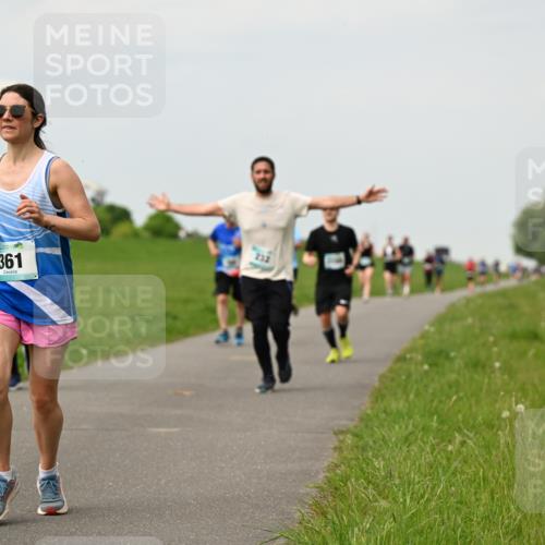 10.05.2026 - 8. Wedeler Halbmarathon Dr. Thomas Lammeyer http://msf.ph/oto/9702472 10.05.2026 11:47:35 Laufen 361 meine-sportfotos.de