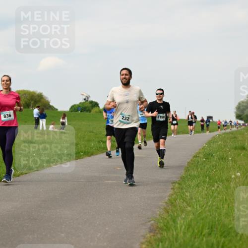10.05.2026 - 8. Wedeler Halbmarathon Dr. Thomas Lammeyer http://msf.ph/oto/9702480 10.05.2026 11:47:37 Laufen 836, 232, 2159 meine-sportfotos.de
