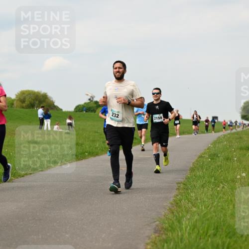 10.05.2026 - 8. Wedeler Halbmarathon Dr. Thomas Lammeyer http://msf.ph/oto/9702483 10.05.2026 11:47:37 Laufen 836, 232, 2159 meine-sportfotos.de