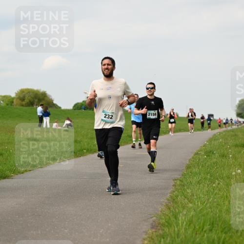 10.05.2026 - 8. Wedeler Halbmarathon Dr. Thomas Lammeyer http://msf.ph/oto/9702485 10.05.2026 11:47:37 Laufen 836, 232, 2159 meine-sportfotos.de