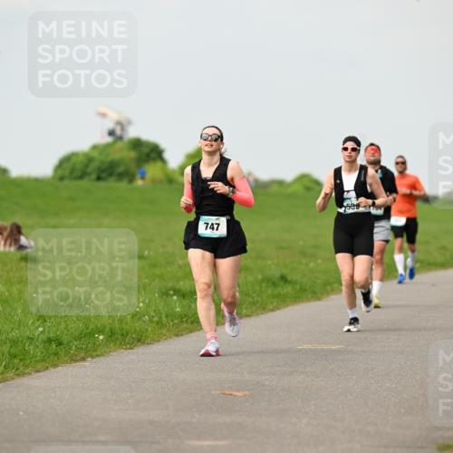 10.05.2026 - 8. Wedeler Halbmarathon Dr. Thomas Lammeyer http://msf.ph/oto/9702528 10.05.2026 11:47:45 Laufen 539, 747 meine-sportfotos.de