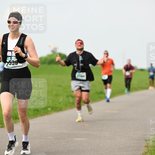 10.05.2026 - 8. Wedeler Halbmarathon Dr. Thomas Lammeyer http://msf.ph/oto/9702553 10.05.2026 11:47:50 Laufen 530, 2164 meine-sportfotos.de