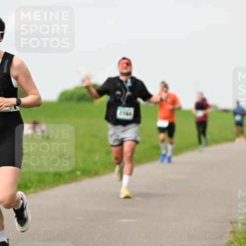 10.05.2026 - 8. Wedeler Halbmarathon Dr. Thomas Lammeyer http://msf.ph/oto/9702554 10.05.2026 11:47:50 Laufen 2164 meine-sportfotos.de