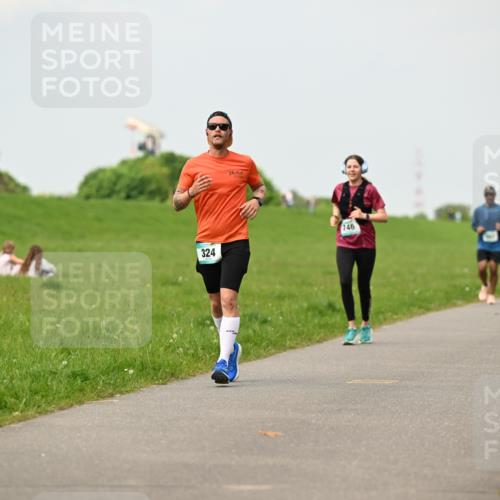 10.05.2026 - 8. Wedeler Halbmarathon Dr. Thomas Lammeyer http://msf.ph/oto/9702570 10.05.2026 11:47:53 Laufen 324, 746 meine-sportfotos.de