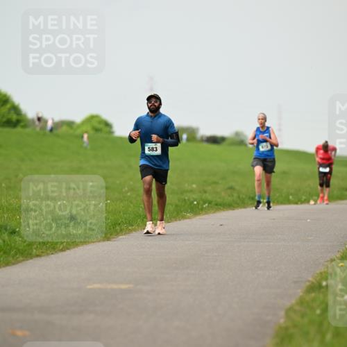 10.05.2026 - 8. Wedeler Halbmarathon Dr. Thomas Lammeyer http://msf.ph/oto/9702589 10.05.2026 11:47:57 Laufen 583 meine-sportfotos.de