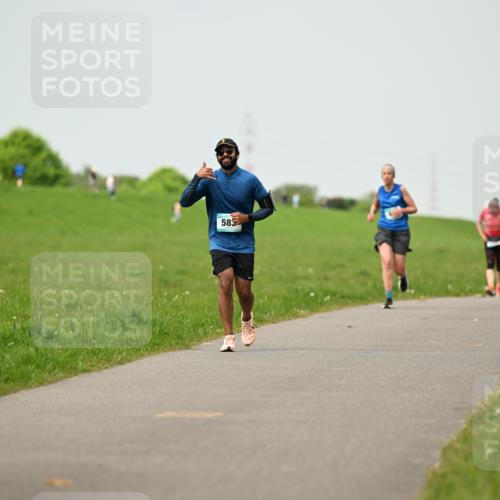 10.05.2026 - 8. Wedeler Halbmarathon Dr. Thomas Lammeyer http://msf.ph/oto/9702591 10.05.2026 11:47:58 Laufen 583 meine-sportfotos.de