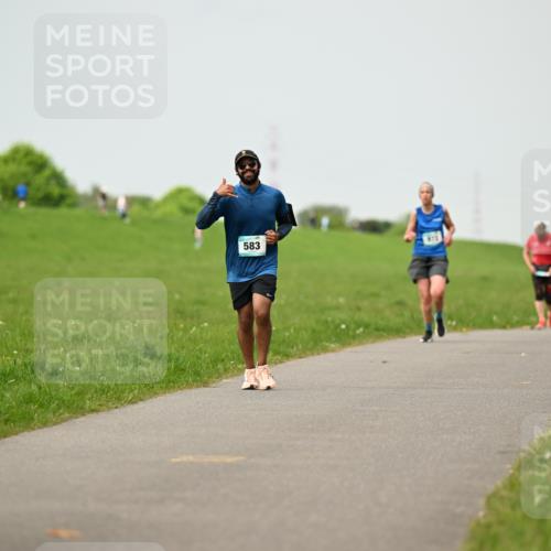 10.05.2026 - 8. Wedeler Halbmarathon Dr. Thomas Lammeyer http://msf.ph/oto/9702592 10.05.2026 11:47:58 Laufen 583, 972 meine-sportfotos.de