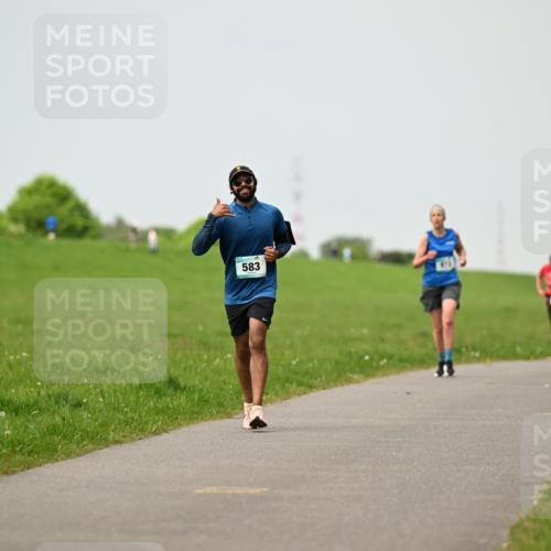 10.05.2026 - 8. Wedeler Halbmarathon Dr. Thomas Lammeyer http://msf.ph/oto/9702598 10.05.2026 11:47:59 Laufen 583, 475 meine-sportfotos.de