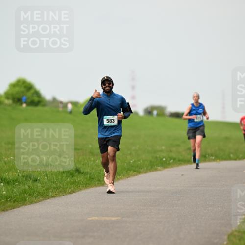 10.05.2026 - 8. Wedeler Halbmarathon Dr. Thomas Lammeyer http://msf.ph/oto/9702599 10.05.2026 11:47:59 Laufen 583 meine-sportfotos.de