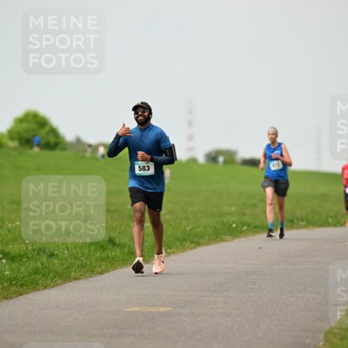 10.05.2026 - 8. Wedeler Halbmarathon Dr. Thomas Lammeyer http://msf.ph/oto/9702601 10.05.2026 11:47:59 Laufen 583 meine-sportfotos.de