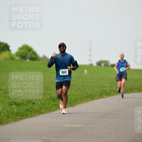 10.05.2026 - 8. Wedeler Halbmarathon Dr. Thomas Lammeyer http://msf.ph/oto/9702605 10.05.2026 11:48:00 Laufen 583 meine-sportfotos.de