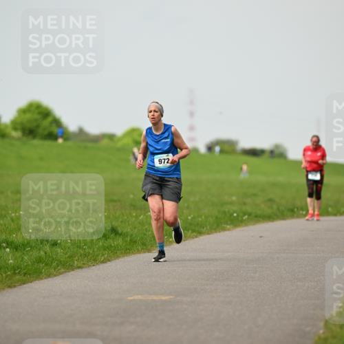 10.05.2026 - 8. Wedeler Halbmarathon Dr. Thomas Lammeyer http://msf.ph/oto/9702619 10.05.2026 11:48:04 Laufen 972, 714 meine-sportfotos.de