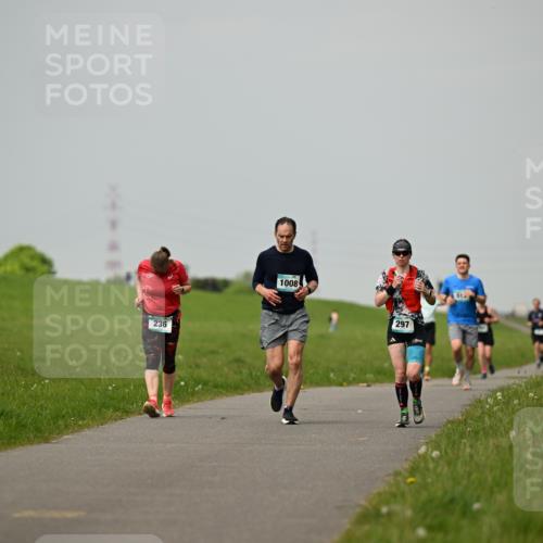 10.05.2026 - 8. Wedeler Halbmarathon Dr. Thomas Lammeyer http://msf.ph/oto/9702640 10.05.2026 11:48:12 Laufen 236, 1008, 297 meine-sportfotos.de