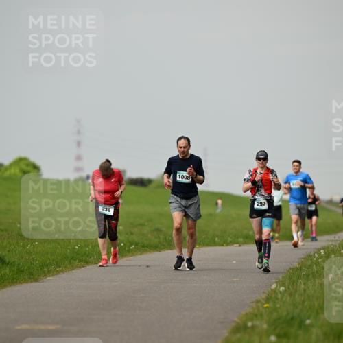 10.05.2026 - 8. Wedeler Halbmarathon Dr. Thomas Lammeyer http://msf.ph/oto/9702641 10.05.2026 11:48:12 Laufen  meine-sportfotos.de