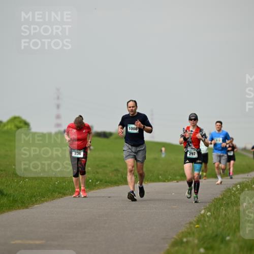 10.05.2026 - 8. Wedeler Halbmarathon Dr. Thomas Lammeyer http://msf.ph/oto/9702642 10.05.2026 11:48:12 Laufen 236, 1008, 297, 513 meine-sportfotos.de