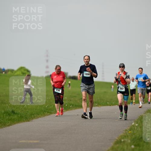 10.05.2026 - 8. Wedeler Halbmarathon Dr. Thomas Lammeyer http://msf.ph/oto/9702647 10.05.2026 11:48:13 Laufen 236, 1008, 297, 513 meine-sportfotos.de