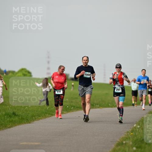 10.05.2026 - 8. Wedeler Halbmarathon Dr. Thomas Lammeyer http://msf.ph/oto/9702650 10.05.2026 11:48:13 Laufen 236, 1008, 297 meine-sportfotos.de