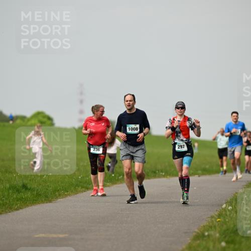 10.05.2026 - 8. Wedeler Halbmarathon Dr. Thomas Lammeyer http://msf.ph/oto/9702654 10.05.2026 11:48:14 Laufen 236, 1008, 297 meine-sportfotos.de