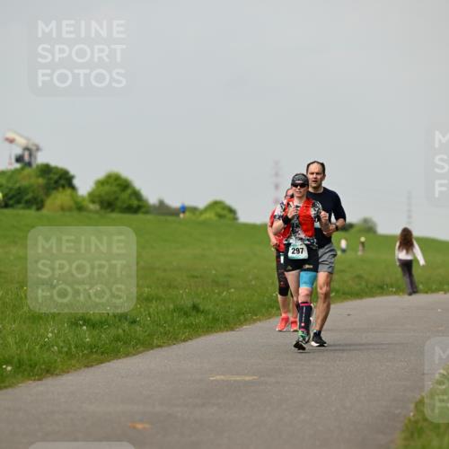 10.05.2026 - 8. Wedeler Halbmarathon Dr. Thomas Lammeyer http://msf.ph/oto/9702666 10.05.2026 11:48:16 Laufen 297, 513 meine-sportfotos.de
