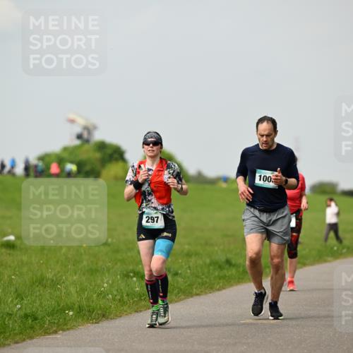 10.05.2026 - 8. Wedeler Halbmarathon Dr. Thomas Lammeyer http://msf.ph/oto/9702675 10.05.2026 11:48:18 Laufen 297, 100 meine-sportfotos.de