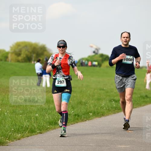 10.05.2026 - 8. Wedeler Halbmarathon Dr. Thomas Lammeyer http://msf.ph/oto/9702688 10.05.2026 11:48:20 Laufen 297, 1008, 238 meine-sportfotos.de