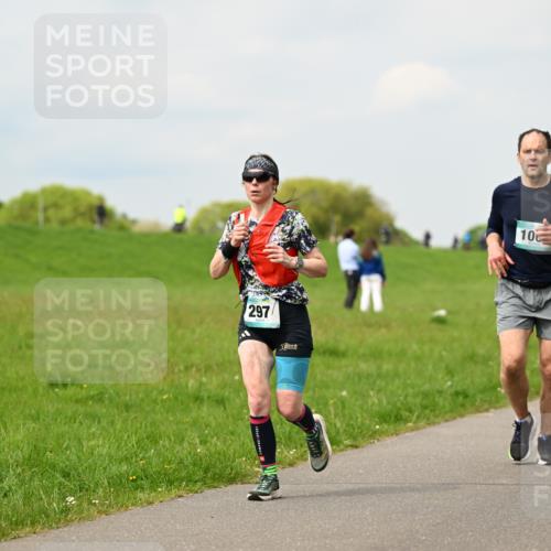 10.05.2026 - 8. Wedeler Halbmarathon Dr. Thomas Lammeyer http://msf.ph/oto/9702692 10.05.2026 11:48:21 Laufen 297, 100 meine-sportfotos.de