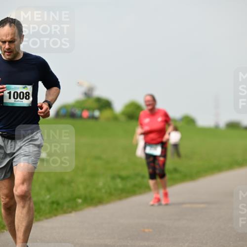 10.05.2026 - 8. Wedeler Halbmarathon Dr. Thomas Lammeyer http://msf.ph/oto/9702693 10.05.2026 11:48:22 Laufen 1008 meine-sportfotos.de