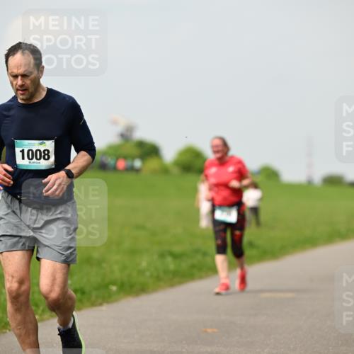 10.05.2026 - 8. Wedeler Halbmarathon Dr. Thomas Lammeyer http://msf.ph/oto/9702694 10.05.2026 11:48:22 Laufen 1008 meine-sportfotos.de