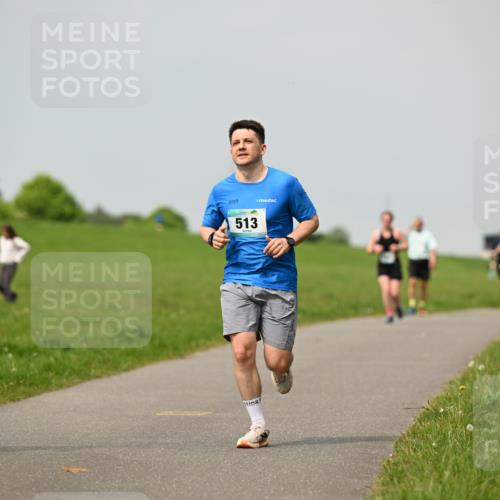 10.05.2026 - 8. Wedeler Halbmarathon Dr. Thomas Lammeyer http://msf.ph/oto/9702708 10.05.2026 11:48:25 Laufen 236, 513 meine-sportfotos.de
