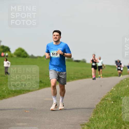 10.05.2026 - 8. Wedeler Halbmarathon Dr. Thomas Lammeyer http://msf.ph/oto/9702711 10.05.2026 11:48:25 Laufen 236, 513 meine-sportfotos.de