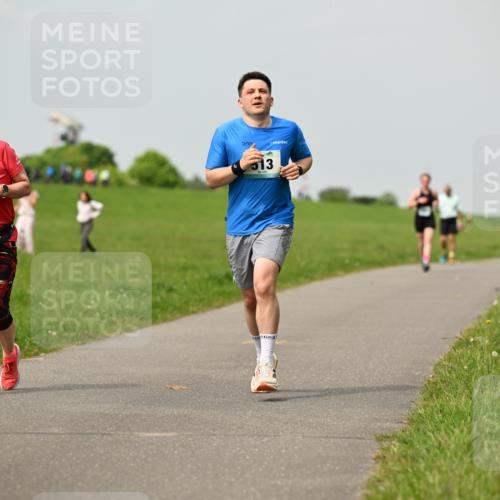 10.05.2026 - 8. Wedeler Halbmarathon Dr. Thomas Lammeyer http://msf.ph/oto/9702714 10.05.2026 11:48:26 Laufen 236, 513 meine-sportfotos.de