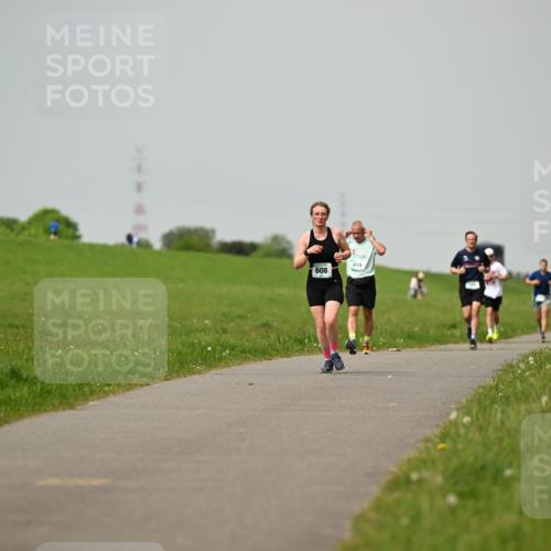 10.05.2026 - 8. Wedeler Halbmarathon Dr. Thomas Lammeyer http://msf.ph/oto/9702717 10.05.2026 11:48:27 Laufen 608, 659 meine-sportfotos.de