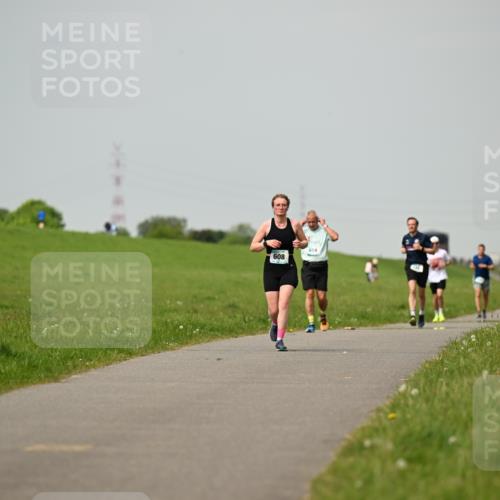 10.05.2026 - 8. Wedeler Halbmarathon Dr. Thomas Lammeyer http://msf.ph/oto/9702719 10.05.2026 11:48:27 Laufen 608 meine-sportfotos.de