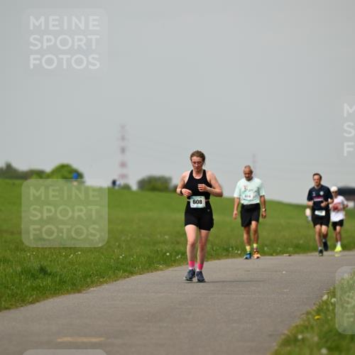 10.05.2026 - 8. Wedeler Halbmarathon Dr. Thomas Lammeyer http://msf.ph/oto/9702736 10.05.2026 11:48:30 Laufen 608, 409 meine-sportfotos.de