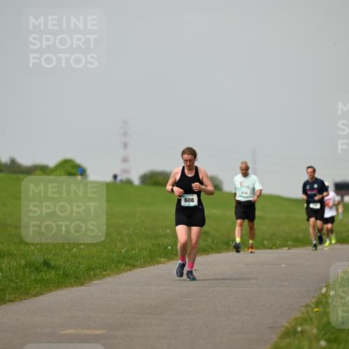 10.05.2026 - 8. Wedeler Halbmarathon Dr. Thomas Lammeyer http://msf.ph/oto/9702741 10.05.2026 11:48:30 Laufen 608 meine-sportfotos.de
