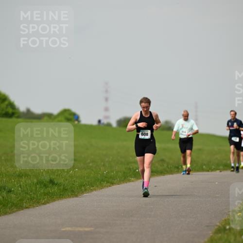 10.05.2026 - 8. Wedeler Halbmarathon Dr. Thomas Lammeyer http://msf.ph/oto/9702745 10.05.2026 11:48:31 Laufen 608 meine-sportfotos.de