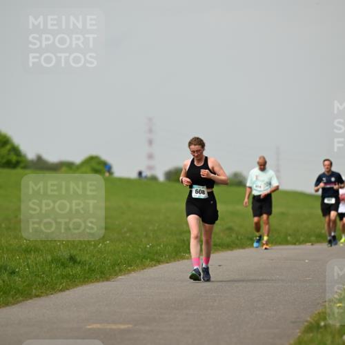 10.05.2026 - 8. Wedeler Halbmarathon Dr. Thomas Lammeyer http://msf.ph/oto/9702746 10.05.2026 11:48:31 Laufen 608 meine-sportfotos.de