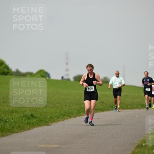 10.05.2026 - 8. Wedeler Halbmarathon Dr. Thomas Lammeyer http://msf.ph/oto/9702747 10.05.2026 11:48:31 Laufen 608 meine-sportfotos.de