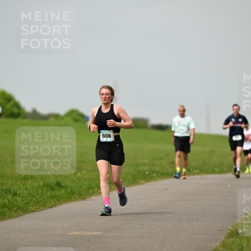 10.05.2026 - 8. Wedeler Halbmarathon Dr. Thomas Lammeyer http://msf.ph/oto/9702757 10.05.2026 11:48:33 Laufen 608 meine-sportfotos.de